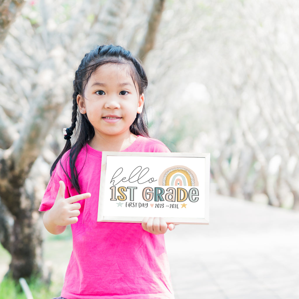 Picture Perfect: Inspiring First Day of School Picture Ideas
