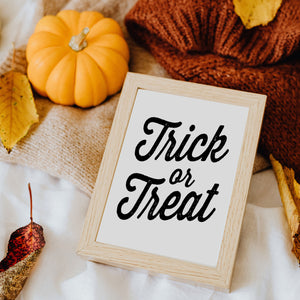 Spooktacular (And Free) Printable Trick Or Treat Sign